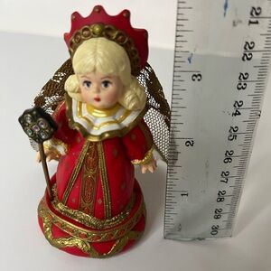 Hallmark Madame Alexander 1997 The Red Queen collectible ornament